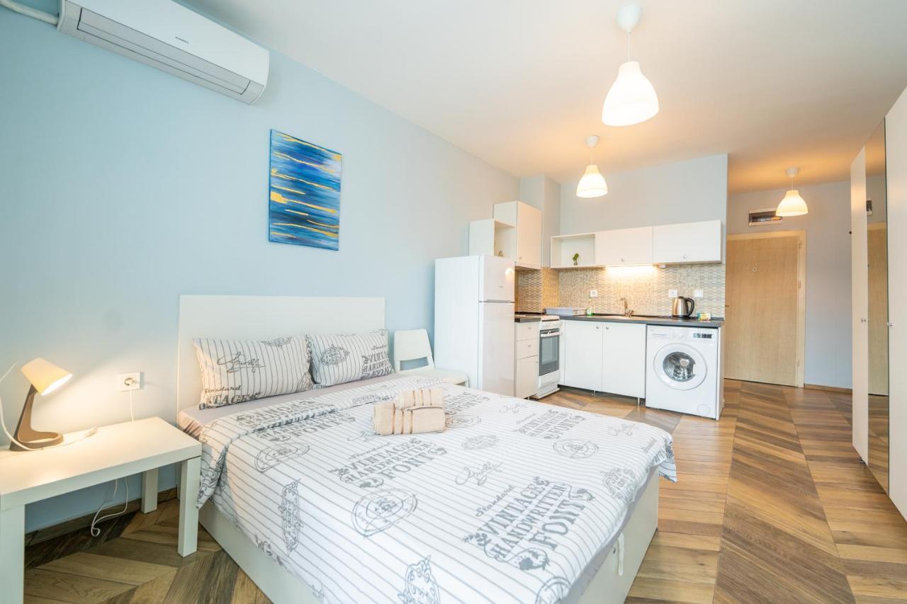 Cozy Little Apartment In Studentski Grad София Екстериор снимка